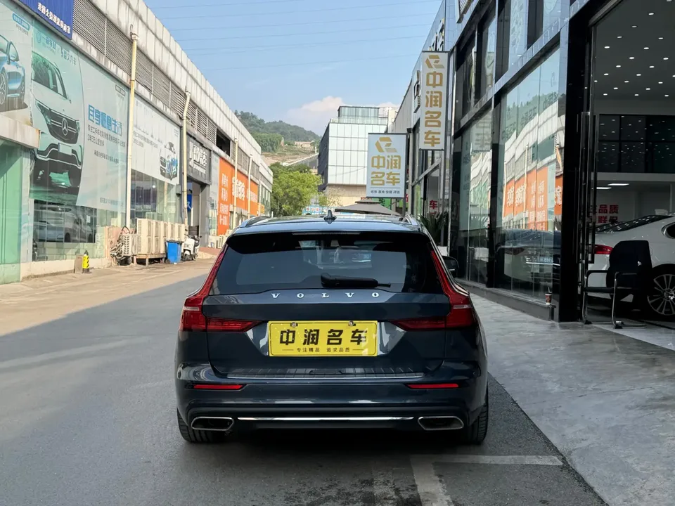 Volvo V60 Volvo V60 2022 B4 Zhiyi Luxury Edition 2022 — миниатюра 2