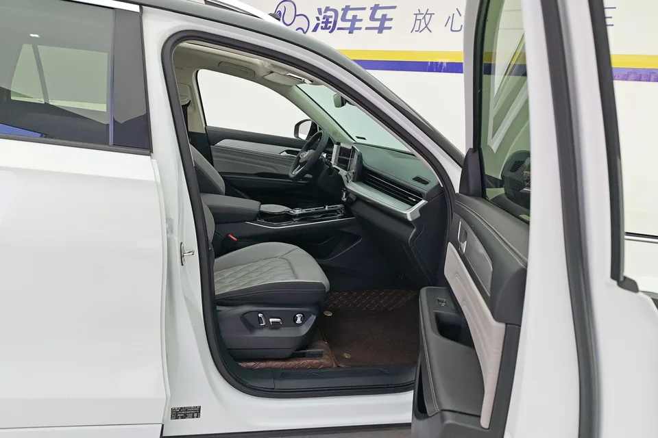 Volkswagen Patrol 2023 Lanxun 380TSI 4WD R-Line Touring Edition 2023 — миниатюра 4