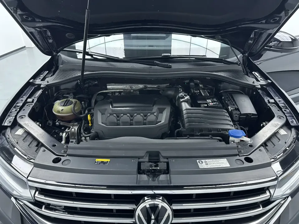 Volkswagen Tiguan L facelift 330TSI 2WD R-Line Enjoy Edition 2023 — миниатюра 2