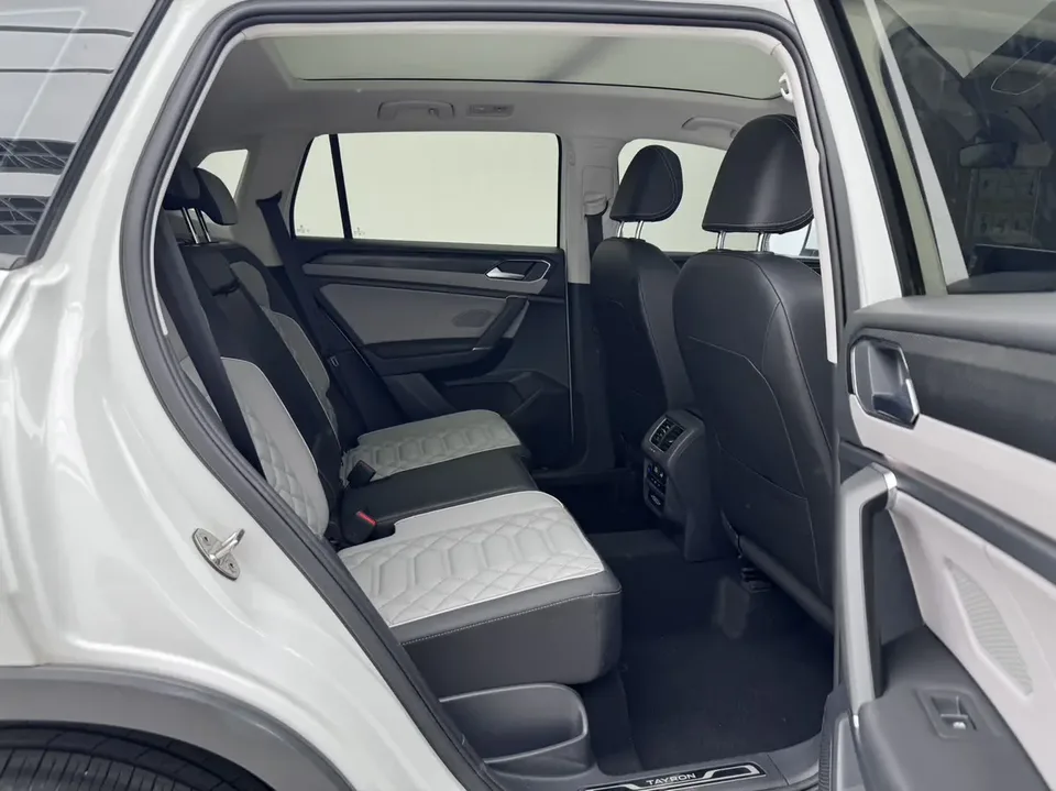 Volkswagen Tayron Tayron 2023 Tanyue 2023 280TSI 2WD Luxury Plus Advanced Edition 2023 — thumbnail 3