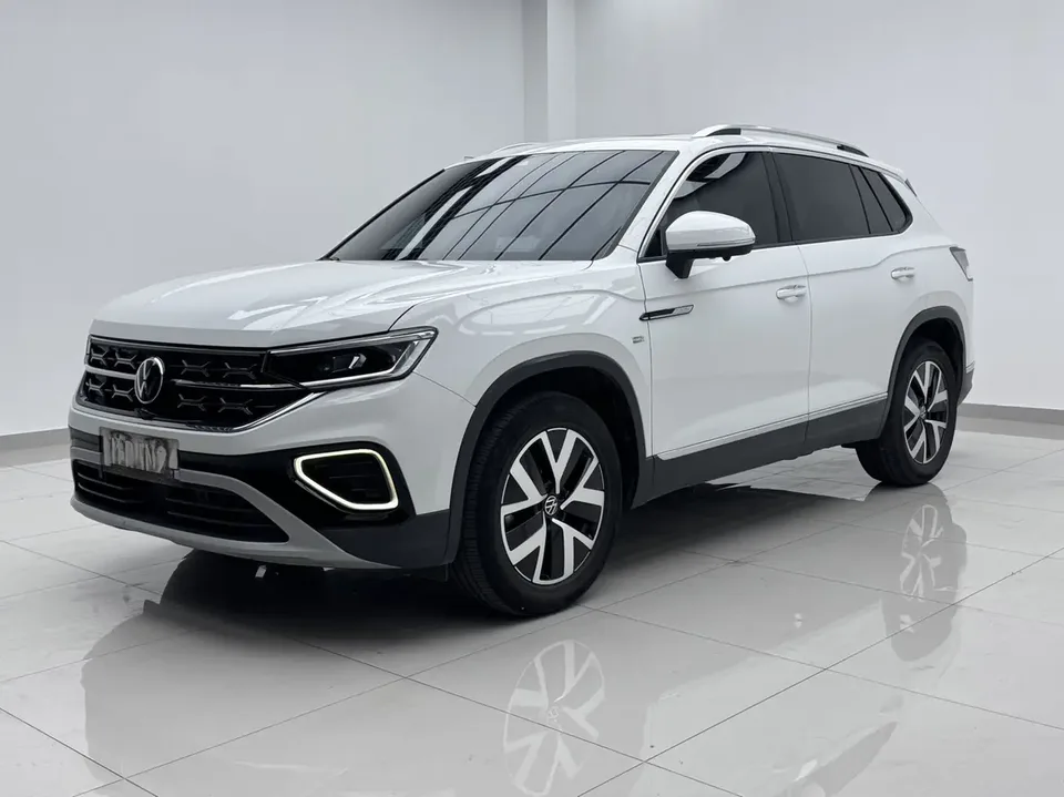Volkswagen Tayron Tayron 2023 Tanyue 2023 280TSI 2WD Luxury Plus Advanced Edition 2023 — photo 1, buy with delivery to Moscow