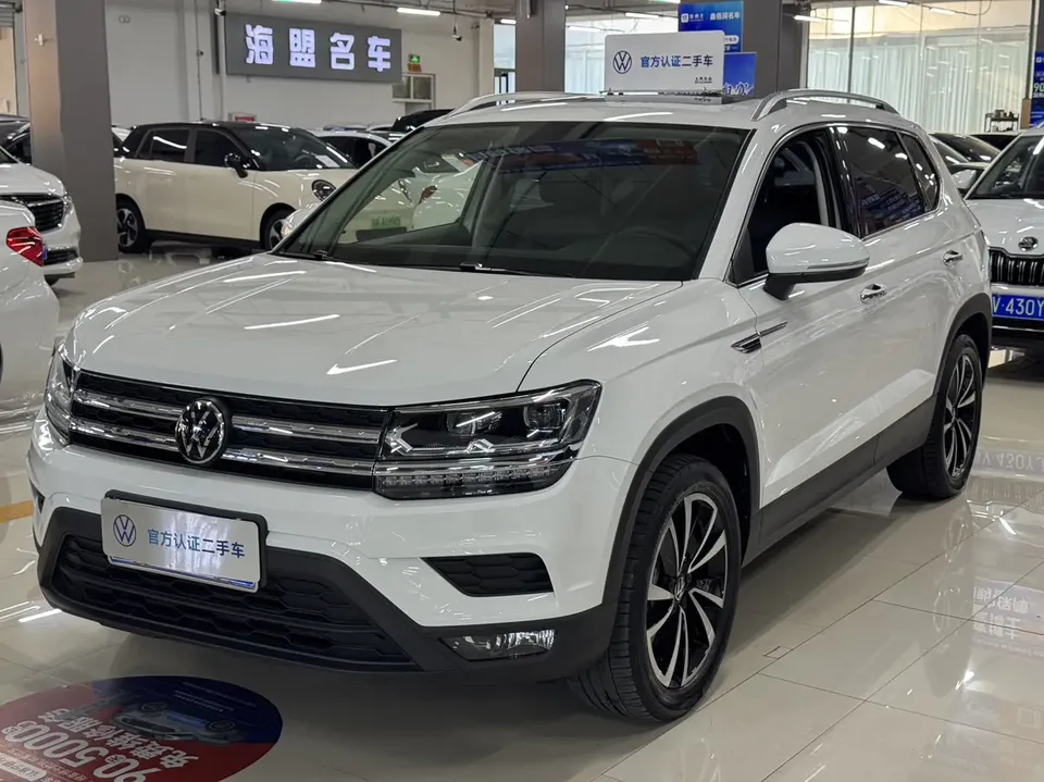 Volkswagen Tharu tuyue 2022 280TSI 2WD Deluxe Edition 2022 — photo 1, buy with delivery to Moscow