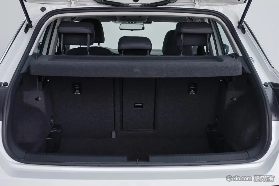 Volkswagen T-Roc Tange 280TSI DSG two-wheel drive comfort PLUS 2022 — миниатюра 5
