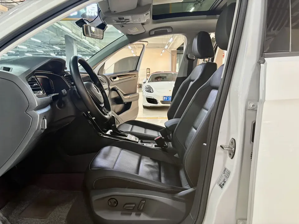 Volkswagen T-Roc TANG 2022 280TSI DSG 2WD Comfort PLUS 2022 — thumbnail 3