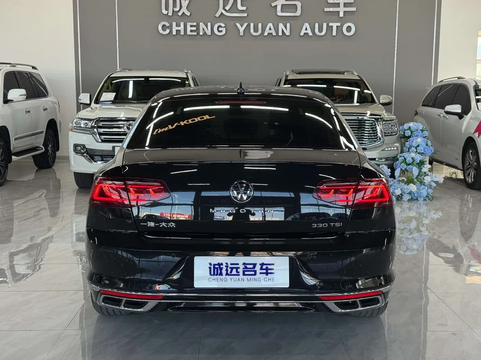 Volkswagen Magotan Magotan 2023 2 million commemorative edition 330TSI DSG leading model 2022 — миниатюра 2