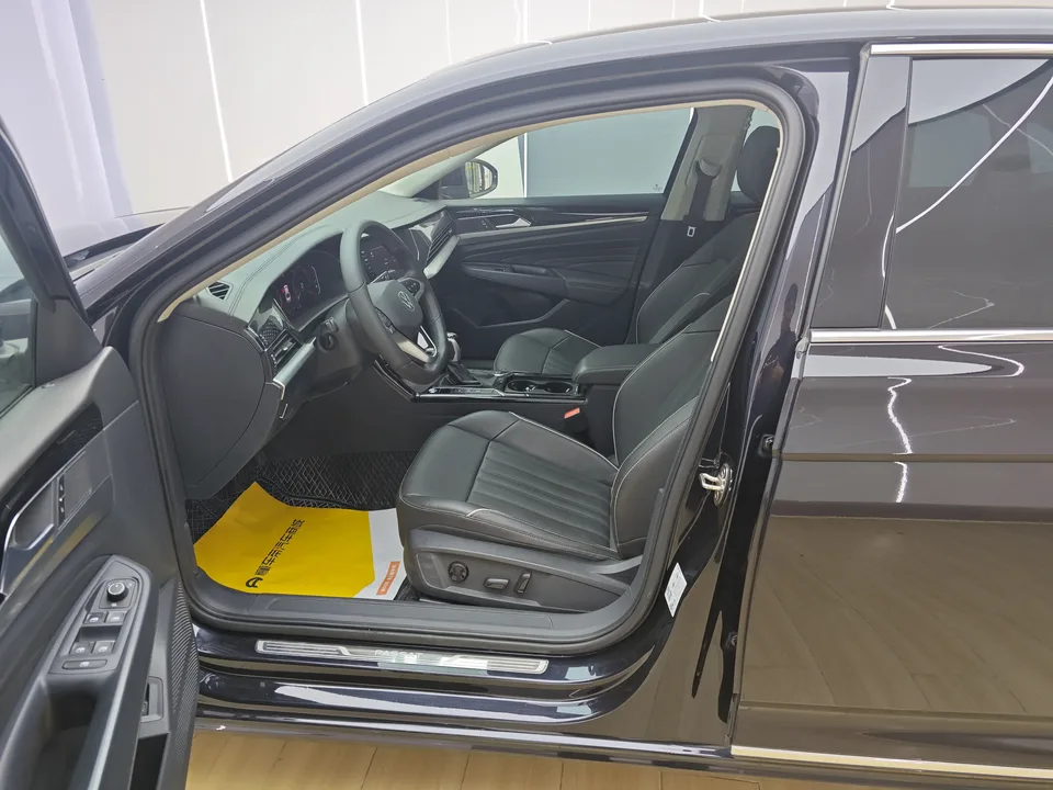 Volkswagen Passat Passat 2022 330TSI Star Elite Edition 2022 — миниатюра 5