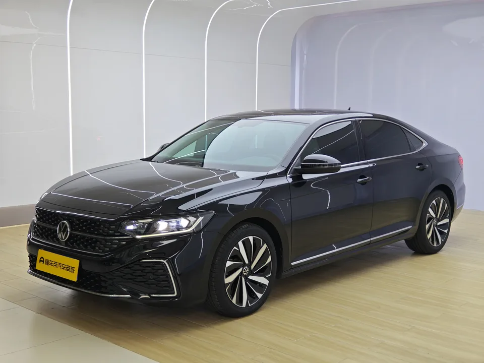 Volkswagen Passat 2022