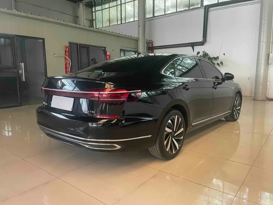 Volkswagen Passat Passat 2022 330TSI Elite Edition 2022 — миниатюра 2