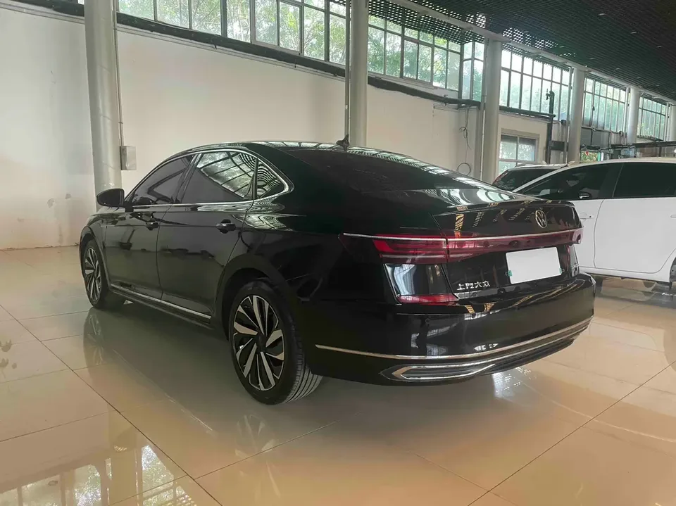 Volkswagen Passat Passat 2022 330TSI Elite Edition 2022 — миниатюра 3