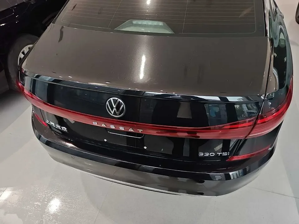 Volkswagen Passat Passat 2024 330TSI Elite Edition 2024 — миниатюра 4