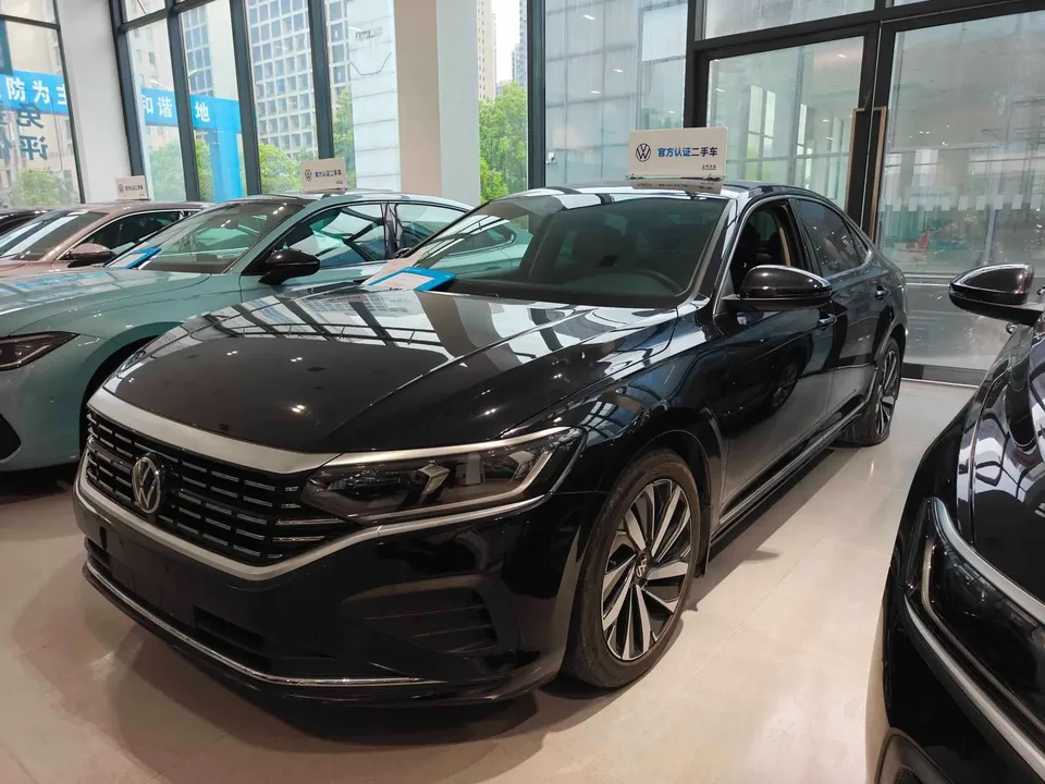 Volkswagen Passat 2024