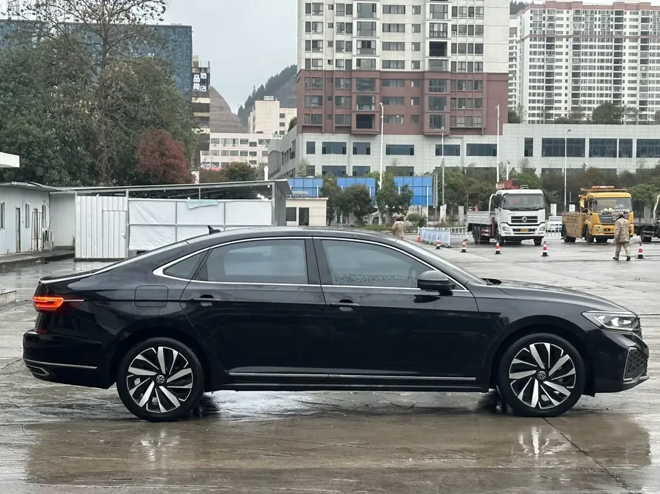 Volkswagen Passat Passat 2022 330TSI Star Elite Edition 2022 — миниатюра 2