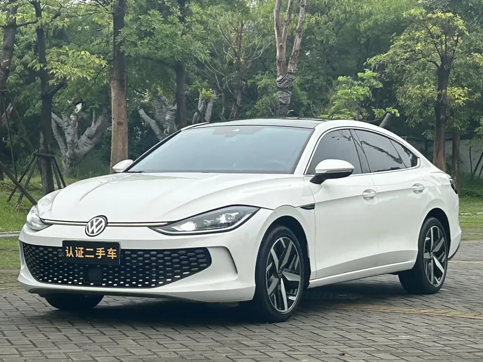 Volkswagen Lamando Lingdu Lingdu L 280TSI DSG Cool Edition 2022 — фото 1, купить с доставкой в Москву