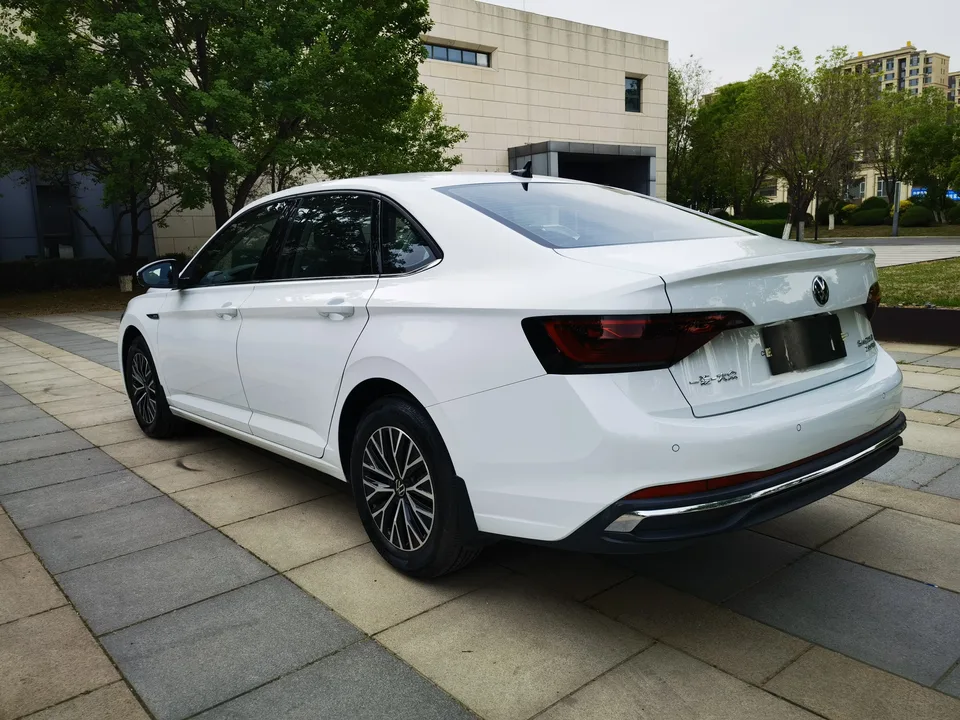 Volkswagen Sagitar Sagitar 200TSI DSG Flying Edition 2024 — миниатюра 4