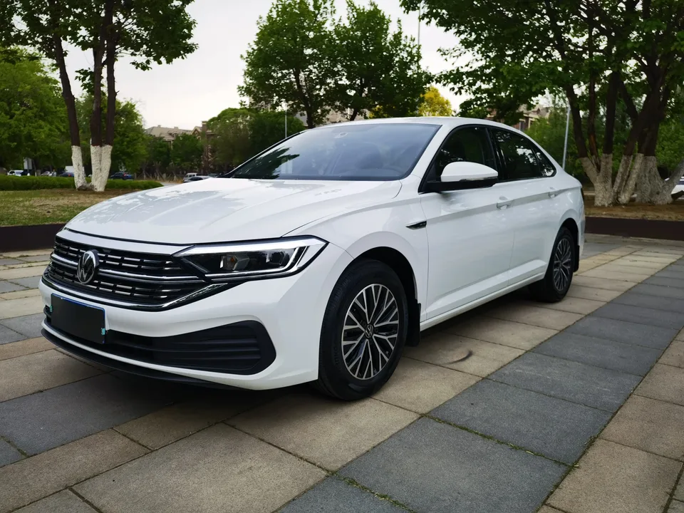 Volkswagen Sagitar Sagitar 200TSI DSG Flying Edition 2024 — фото 1, купить с доставкой в Москву