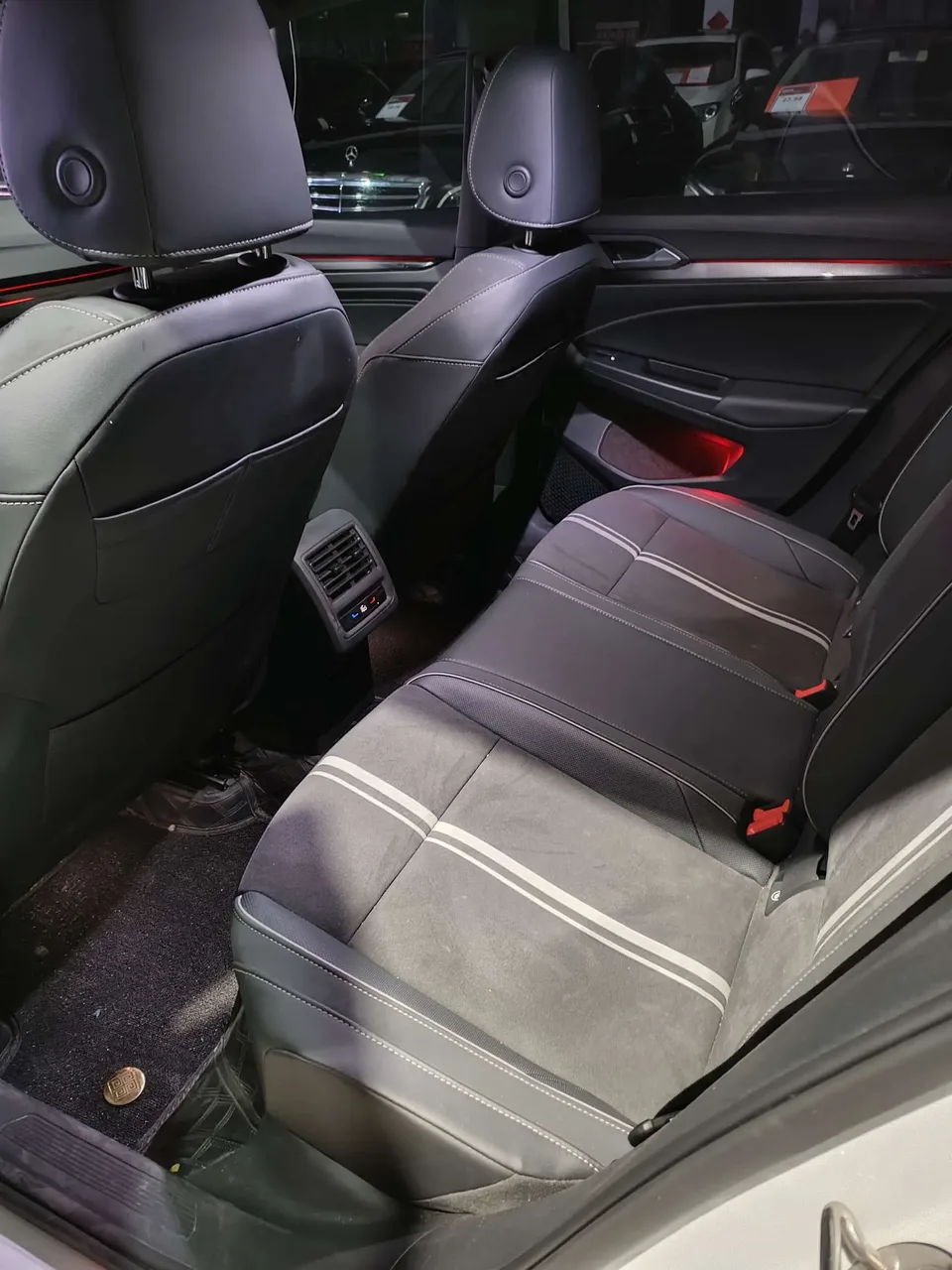 Volkswagen Golf Golf 2023 280TSI DSG R-Line Lite 2023 — миниатюра 5