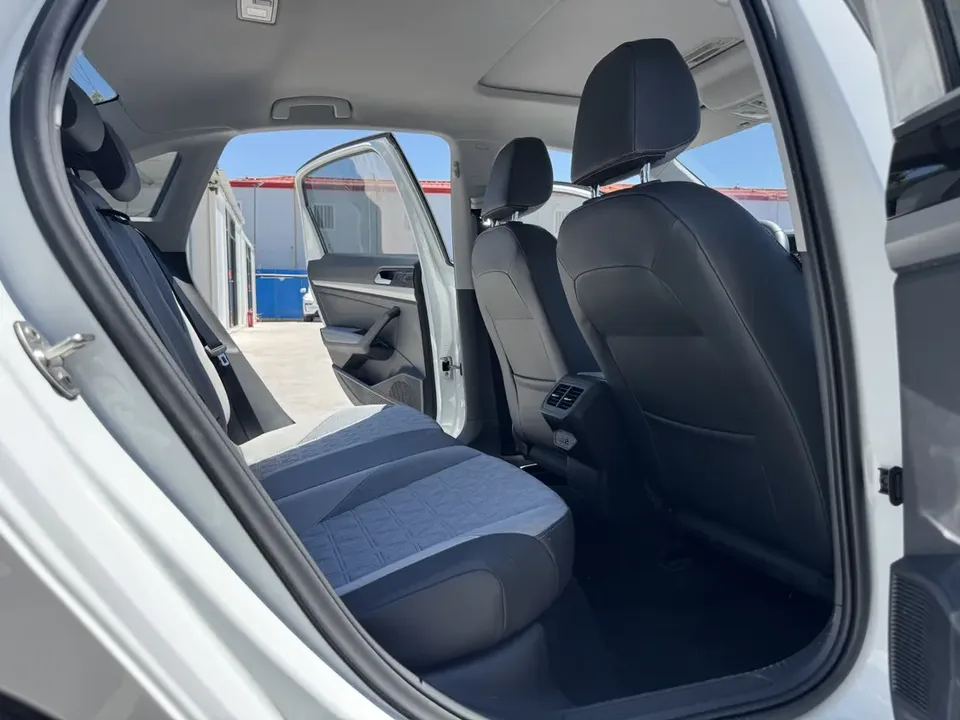 Volkswagen Lavida Lavida 2023 280TSI DSG Yongyi Edition 2023 — thumbnail 4