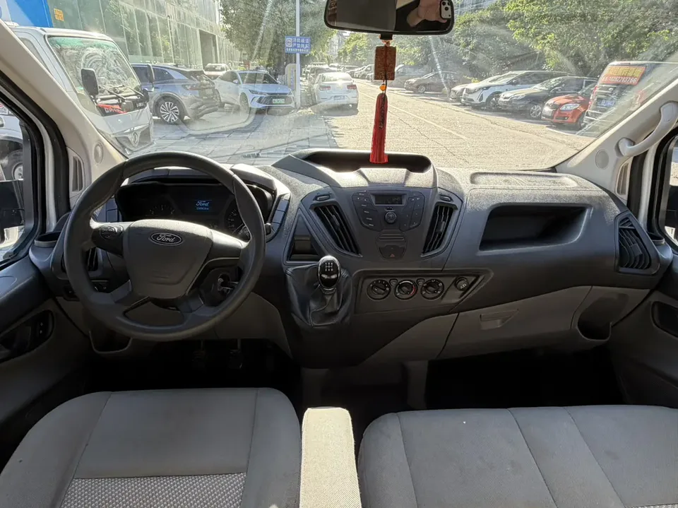 Ford Transit V362 2.0T diesel manual multi-functional commercial vehicle short-axle low-roof 5/6-seat national VI 2022 — миниатюра 3