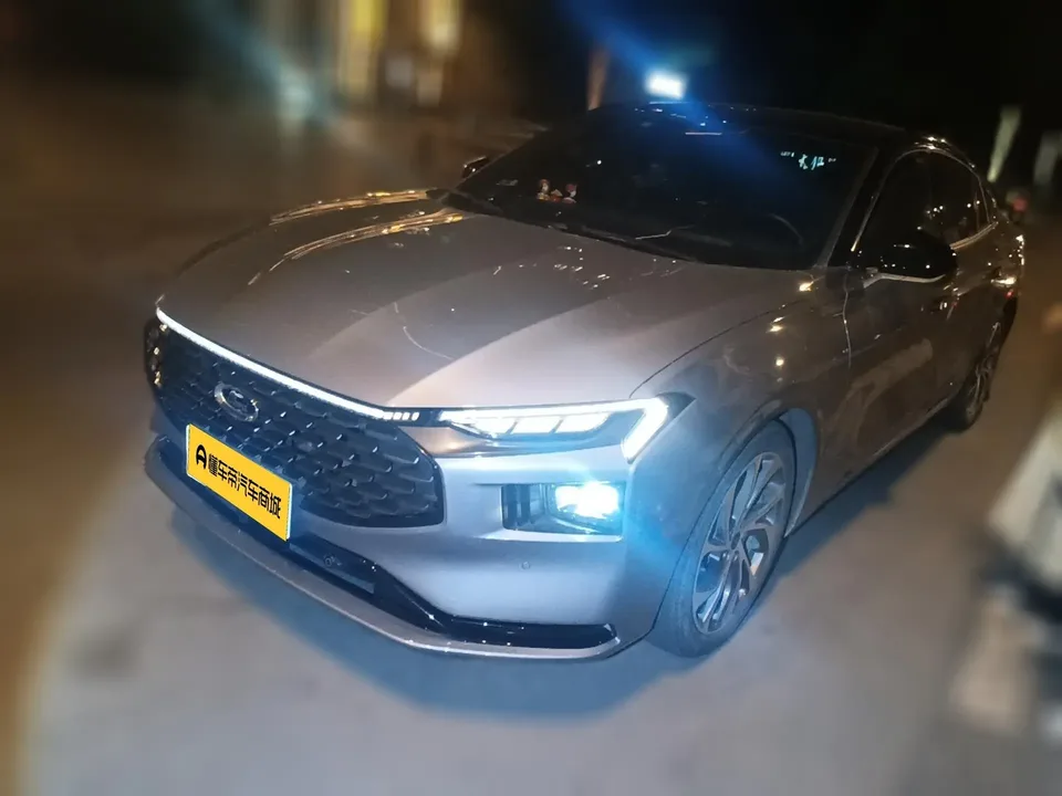 Ford Mondeo 2022