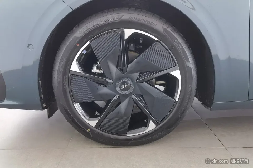 Ford Mondeo 1.5T E-hybrid ST-Line 2024 — миниатюра 2