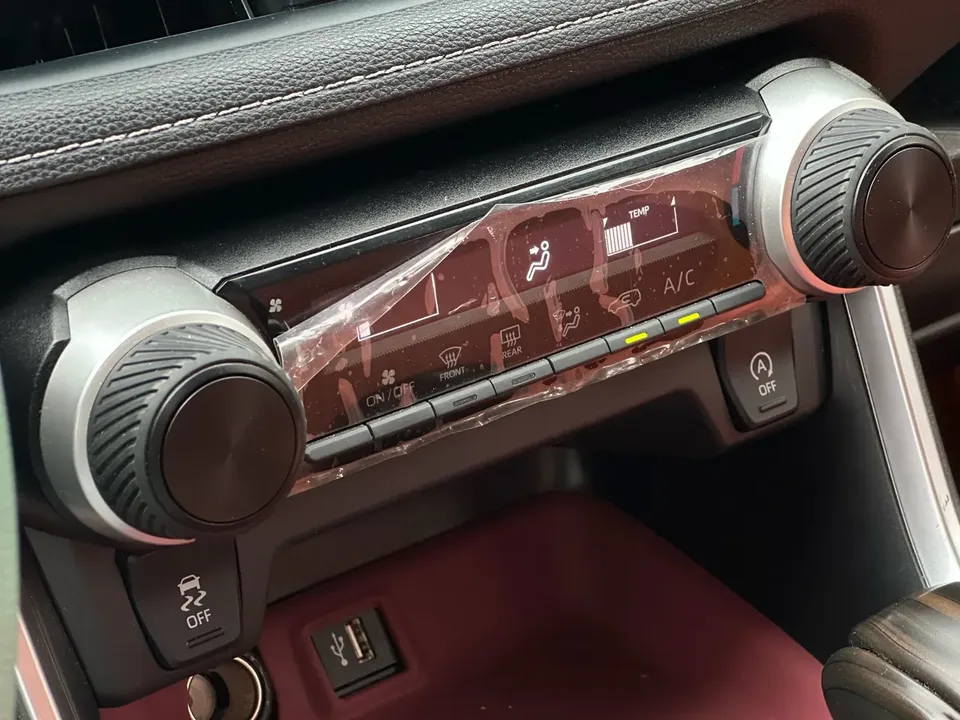 Toyota RAV4 2.0L CVT 2WD Urban Edition 2025 — миниатюра 4