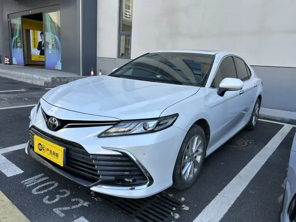 Toyota Camry 2022
