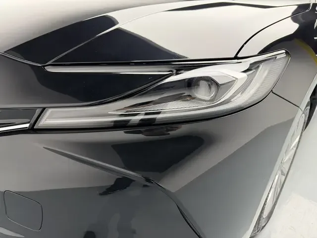 Toyota Camry 2026 Camry Hybrid 2.0HE Elite Edition 2025 — миниатюра 4