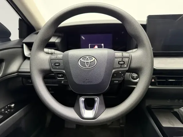 Toyota Camry 2026 Camry Hybrid 2.0HE Elite Edition 2025 — миниатюра 5