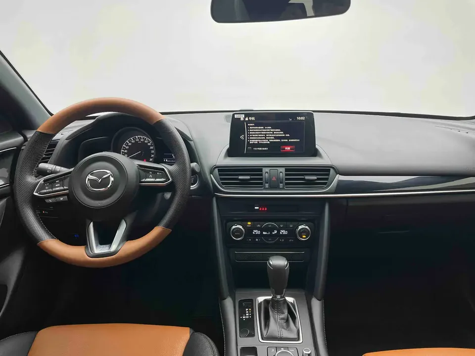 Mazda CX-4 Mazda CX-4 2021 2.0L 2WD Blue Sky Exploration Edition 2023 — миниатюра 3