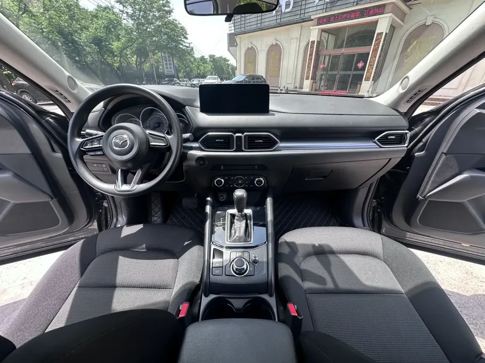 Mazda CX-5 2.0L Automatic 2WD Comfort Edition 2025 — миниатюра 3