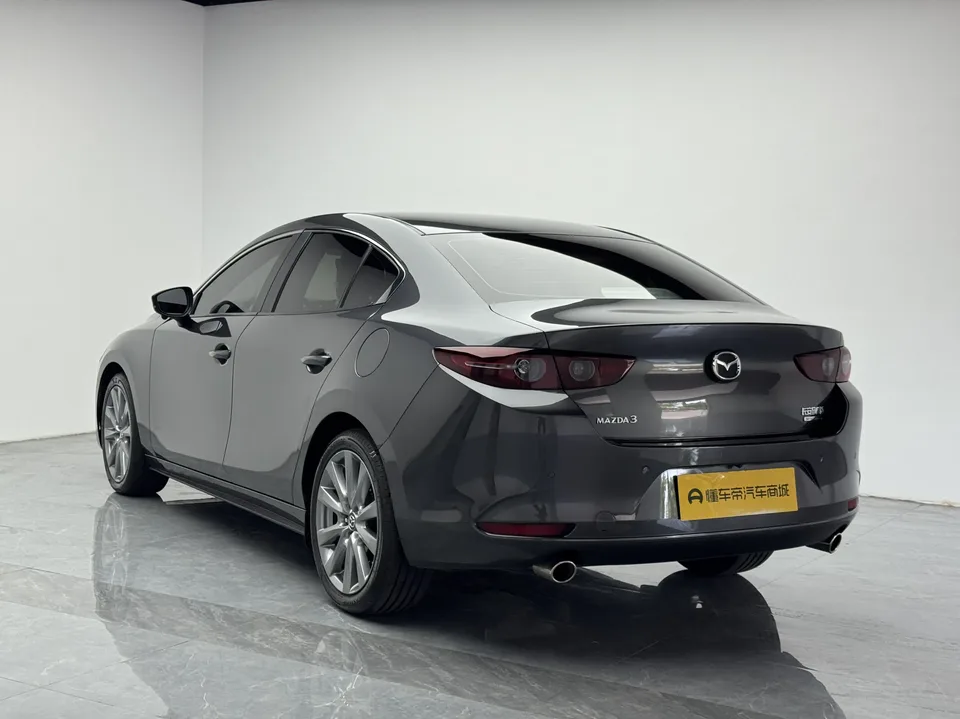 Mazda Axela Mazda3 2023 2.0L Automatic Quality Edition 2024 — thumbnail 2