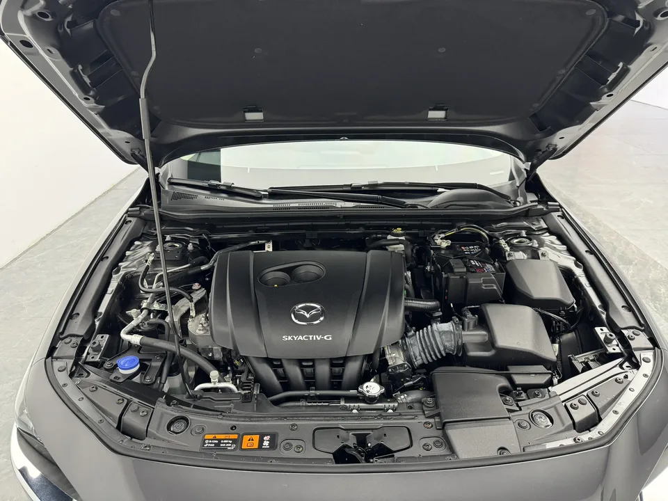 Mazda Axela Mazda3 2023 2.0L Automatic Quality Edition 2024 — thumbnail 3