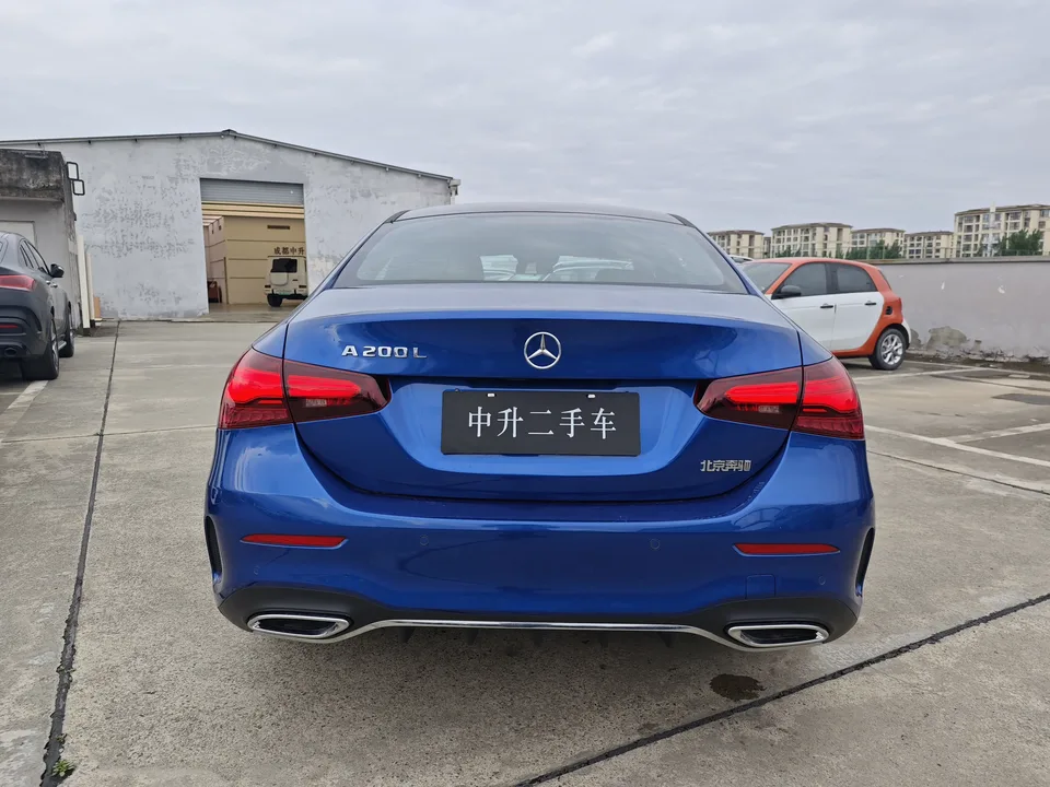 Mercedes-Benz Mercedes Benz A Class Mercedes-Benz A-Class 2023 A 200 L Sports Sedan Dynamic Edition 2023 — миниатюра 2