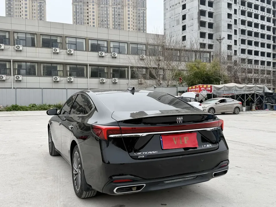 Buick LaCrosse 28T Automatic Premium Edition 2024 — миниатюра 5
