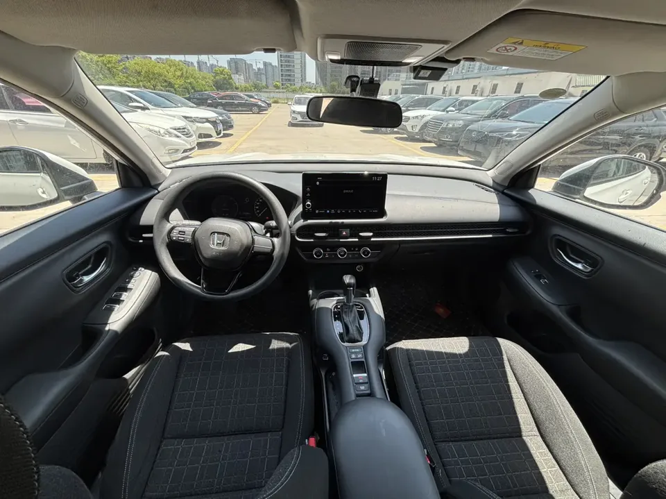 Honda ZR-V 1.5T CVT Technology Edition 2023 — миниатюра 4