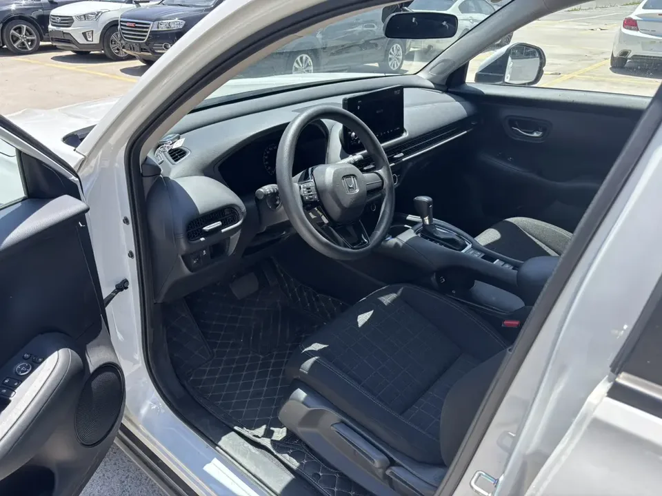 Honda ZR-V 1.5T CVT Technology Edition 2023 — миниатюра 5