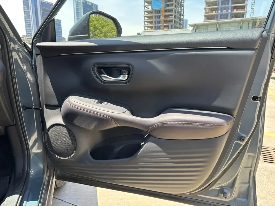 Honda ZR-V 1.5T CVT Smart Edition 2023 — миниатюра 3