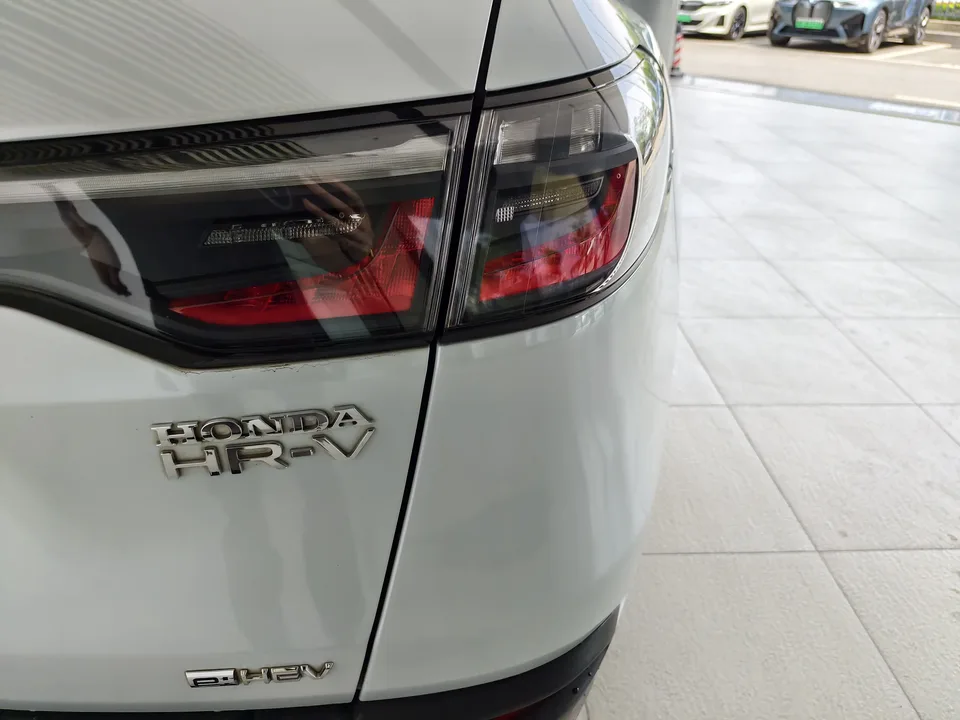 Honda HR-V 2.0L e:HEV dynamic version 2023 — миниатюра 5