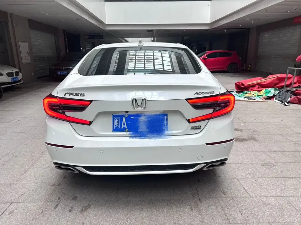 Honda Accord 2022 Accord 260TURBO Fantasy Night Premium Edition 2022 — миниатюра 2