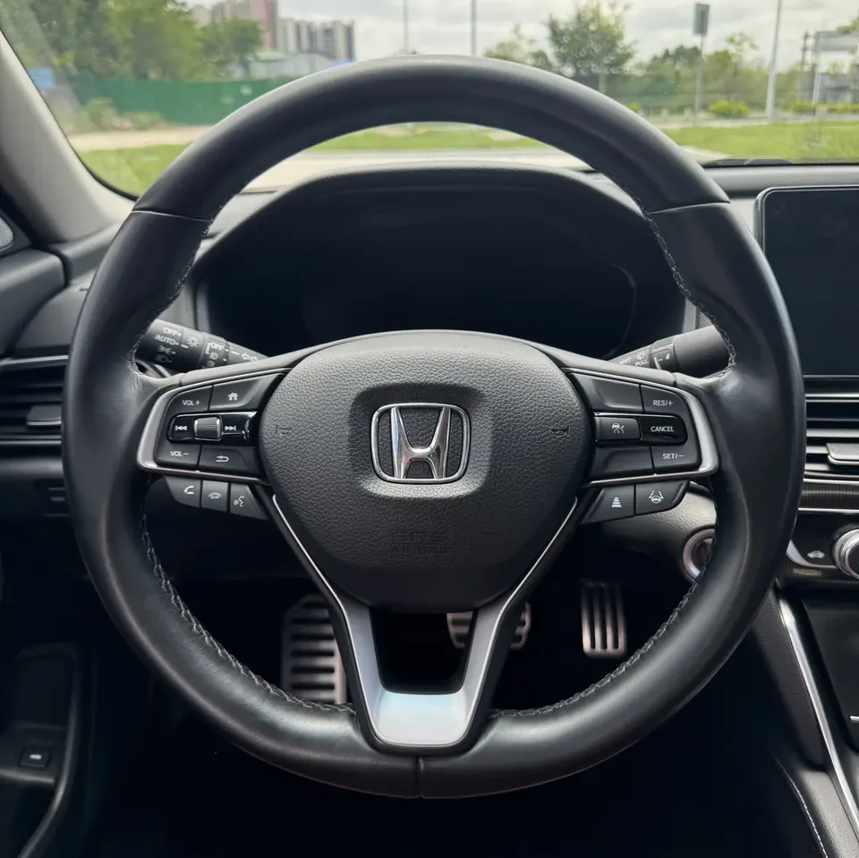 Honda Accord 2022 Accord 260TURBO Fantasy Night Premium Edition 2022 — миниатюра 5