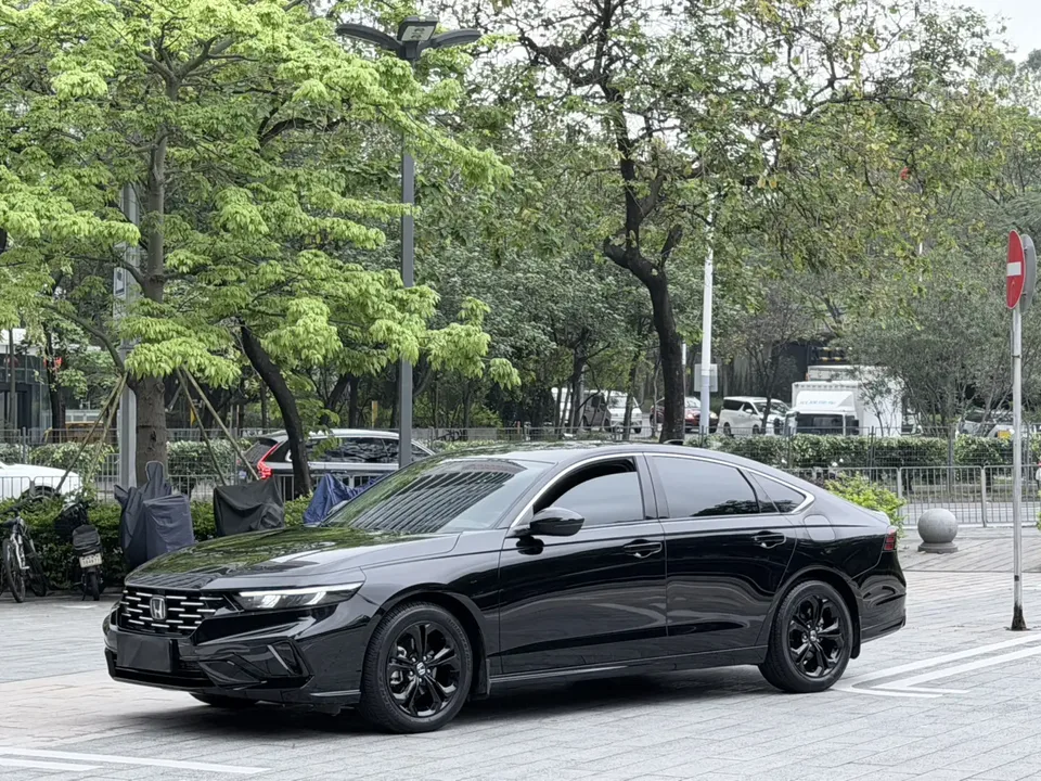 Honda Accord 2025