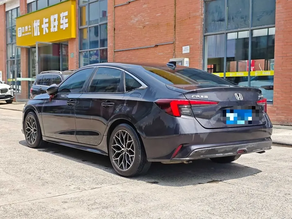 Honda Integra 240TURBO CVT Deluxe Edition 2024 — миниатюра 4