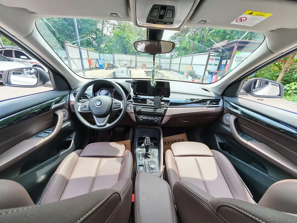 BMW X1 BMW X1 2022 sDrive20Li Fashion Edition 2023 — миниатюра 3