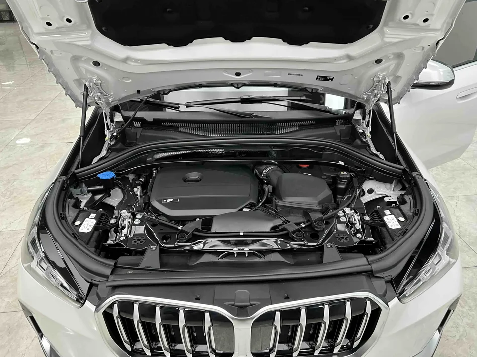 BMW X1 BMW X1 2024 1.5T Automatic Front-wheel Drive 5-seater Original Customized Edition 2025 — миниатюра 2