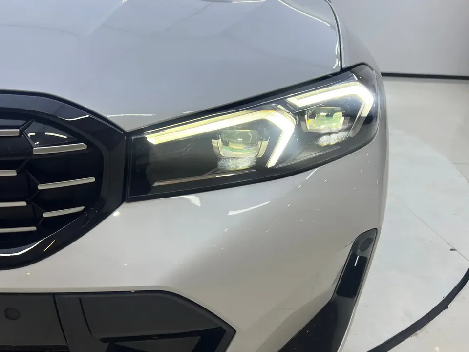 BMW 3 Series 2023