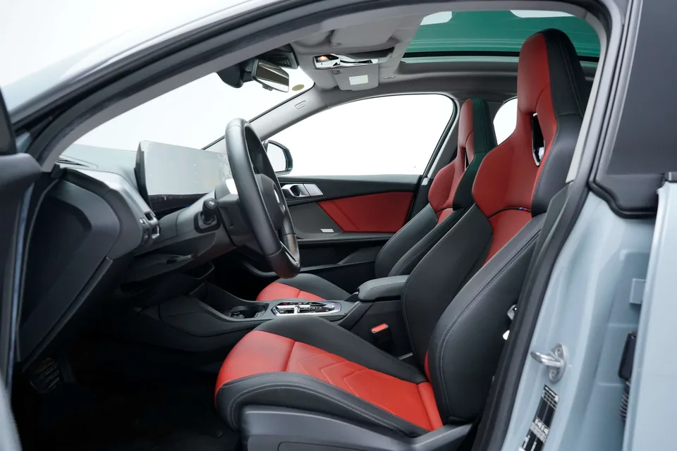 BMW 2 Series 225L M Sport Night Edition 2025 — миниатюра 4