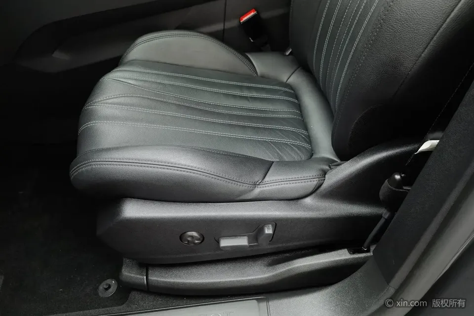Peugeot 4008 360THP Technology Edition 2022 — миниатюра 4
