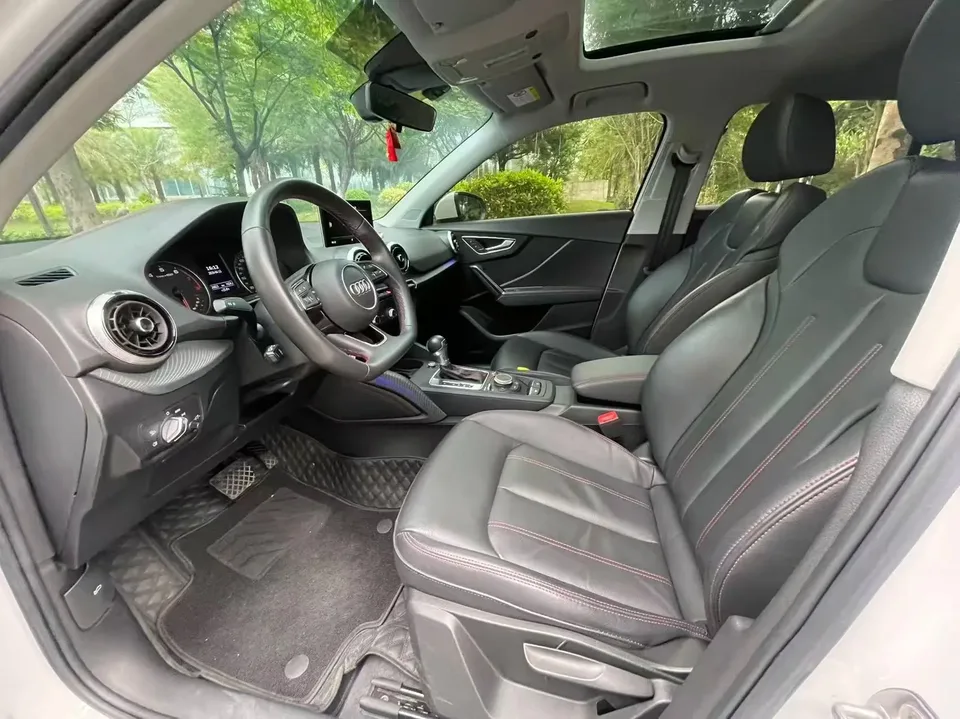 Audi Q2L Audi Q2L 2022 35 TFSI Fashionable and Elegant 2023 — миниатюра 3