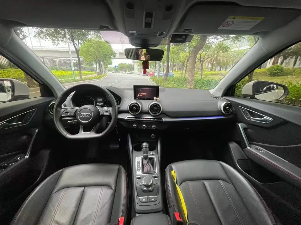 Audi Q2L Audi Q2L 2022 35 TFSI Fashionable and Elegant 2023 — миниатюра 5