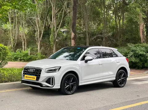 Audi Q2L 2023 купить в Москве